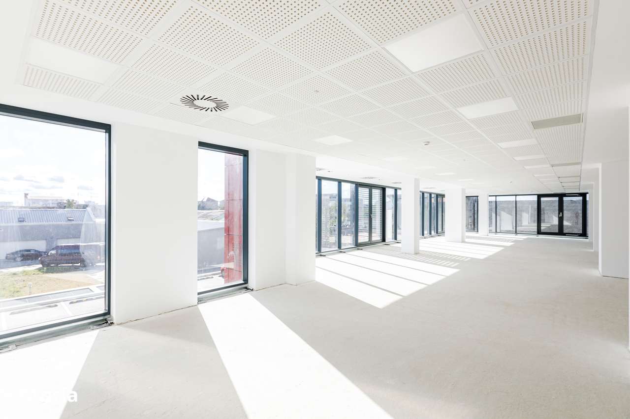 Spațiu comercial de vânzare în zona Complexul Studentesc-3