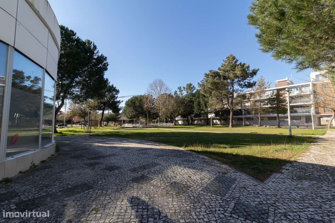 Apartamento T2 Venda em Santo António da Charneca,Barreiro-4