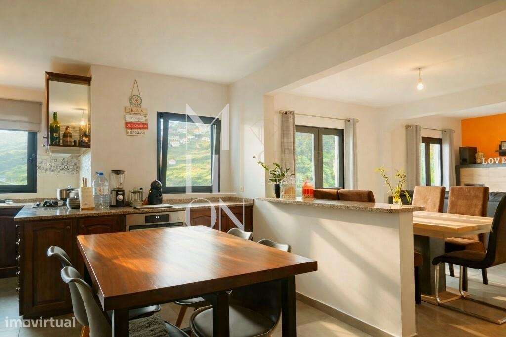 Moradia T5|Estreito de Câmara de Lobos - Grande imagem: 5/47