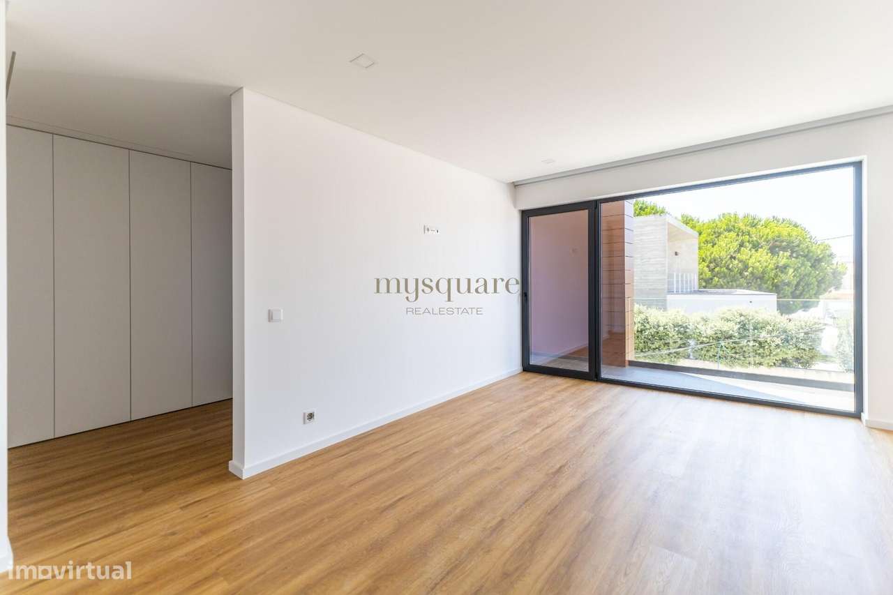 Moradia geminada T4 - Canidelo, Gaia-15