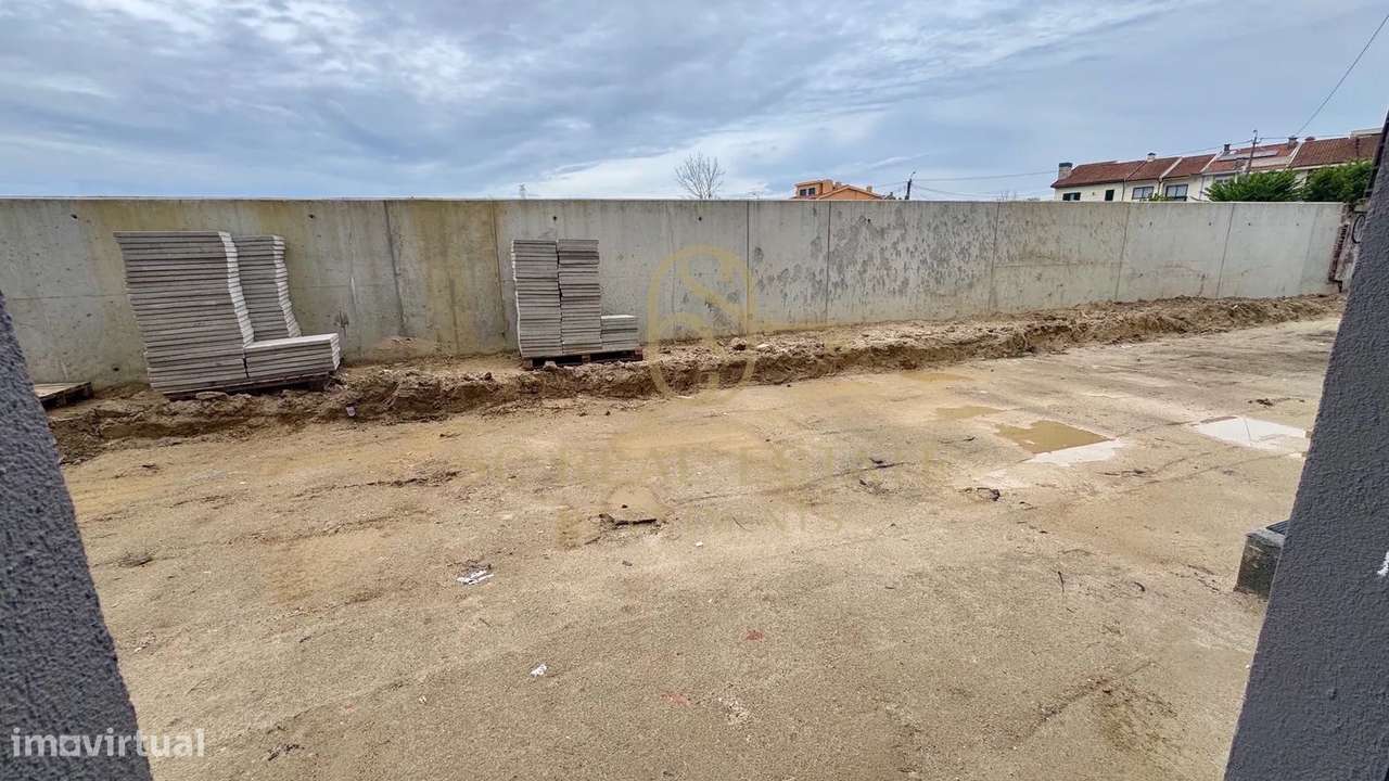 Apartamento T2 com Terraço e jardim, 2 suites em S. Mamede Infesta-18