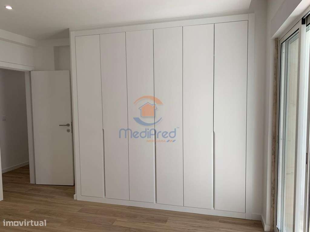Apartamento T3 totalmente remodelado | Amadora-30