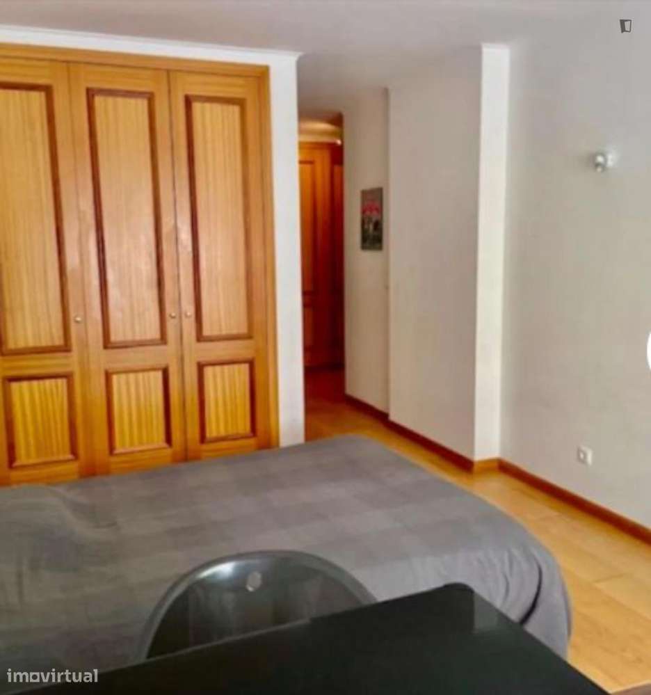 Quarto - localizado em Lumiar Lisbon - Grande imagem: 2/6