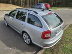 Skoda Octavia Combi 2.0 TDI CR DPF RS - 7