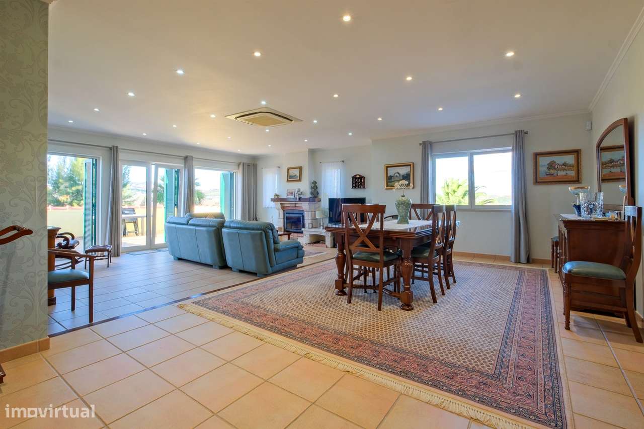 Moradia Isolada T4 com piscina, campo de ténis e logradouro em Cachoei-24