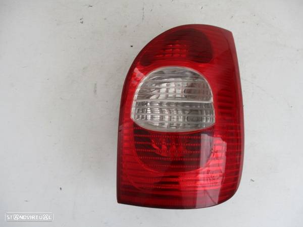 Farol Farolim Citroen Xsara Picasso Direito 2004 a 2009 - 1