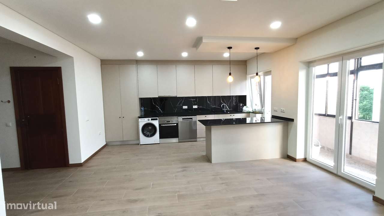 t4, transformado em T3, remodelado de raiz - Centro do Montijo-0