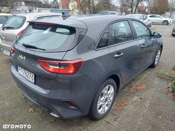 Kia Ceed - 6