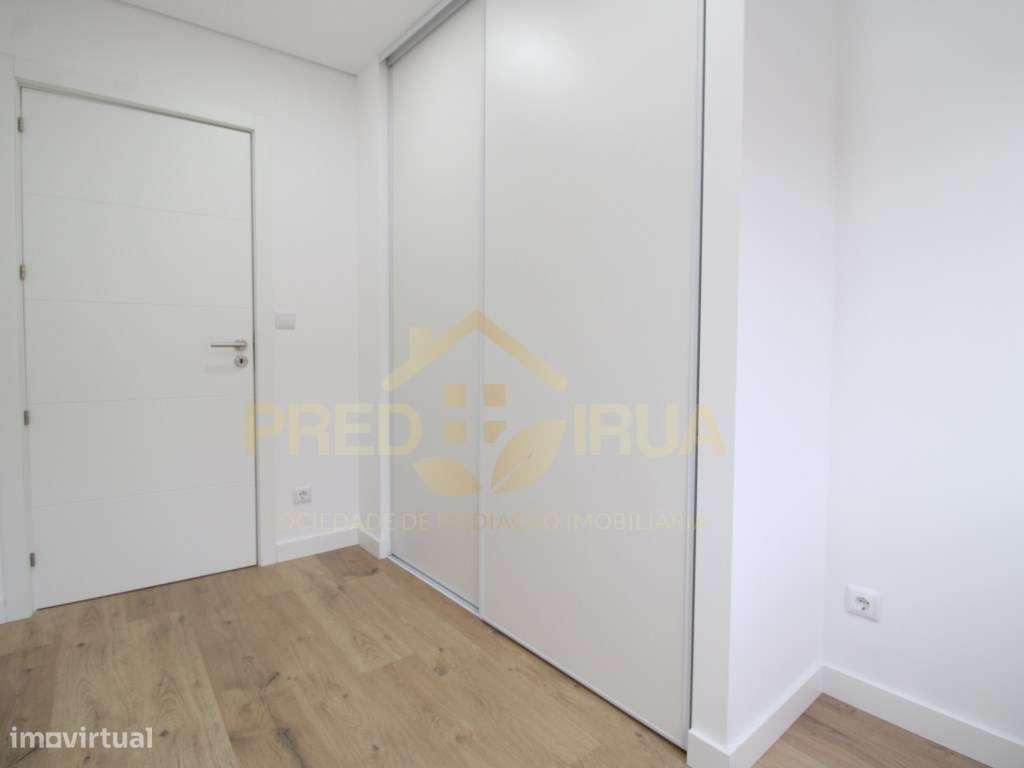 T2 renovado centro da cidade do Porto - Grande imagem: 5/8