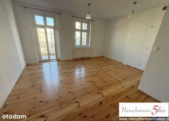 Kawalerka z balkonem, 31,32m2, ul Dąbrowskiego-0