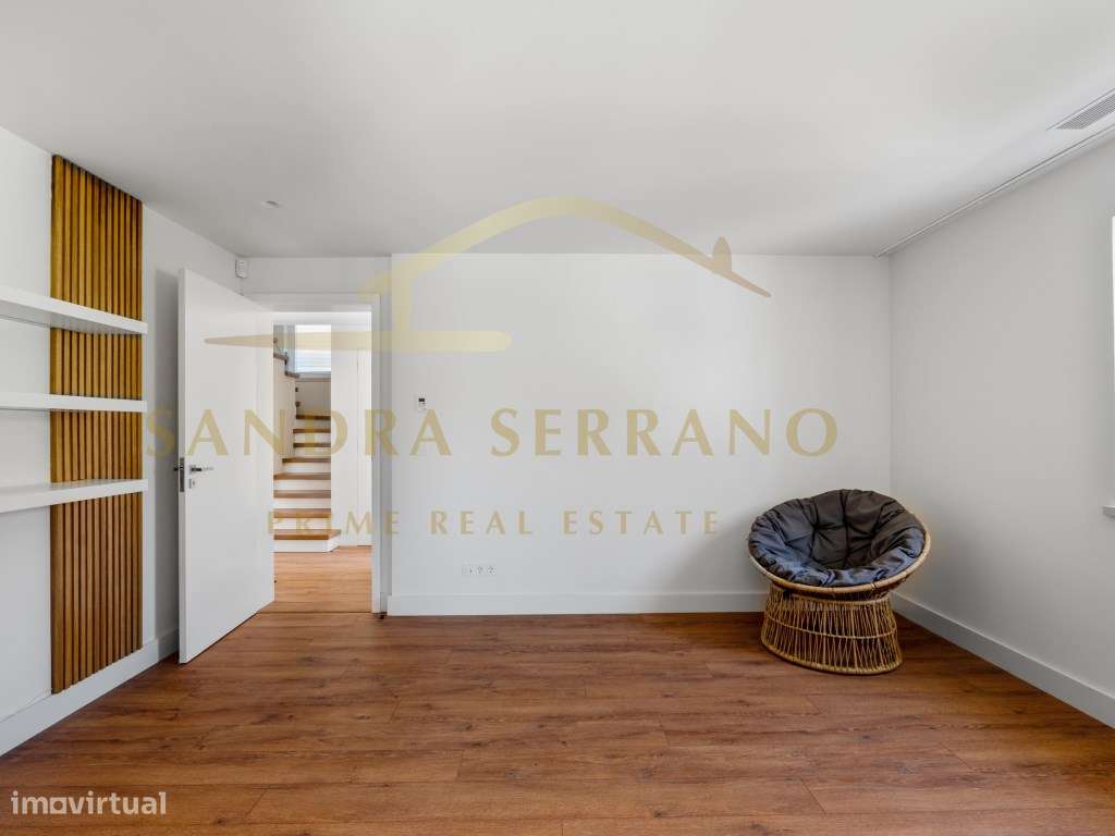 Moradia Contemporânea, 4 Suites, renovada ,Piscina na Quinta da Bel...-7