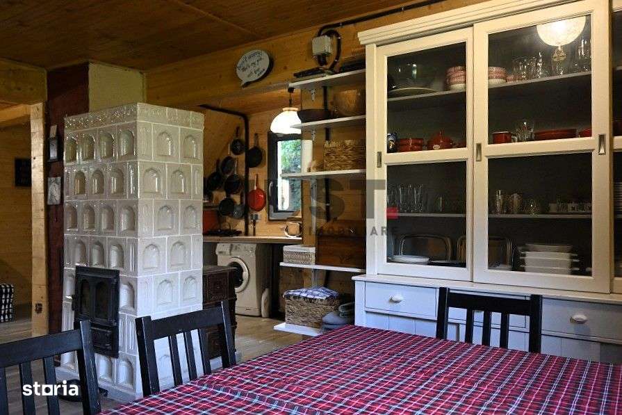 Problema e orașul. Soluția: un pârâu în curtea ta. Casa/Cabana Valea F-3