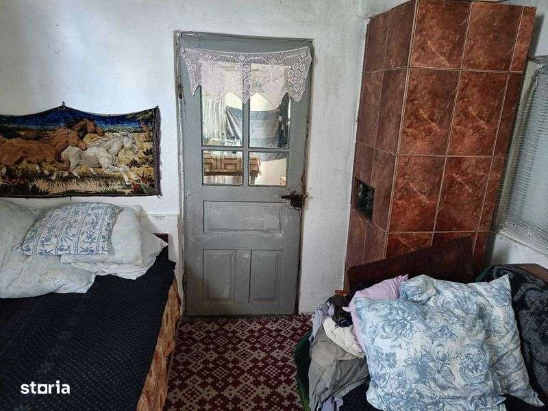 Teren si casa in comuna Livezi, jud. Valcea - Imagine principală: 5/6