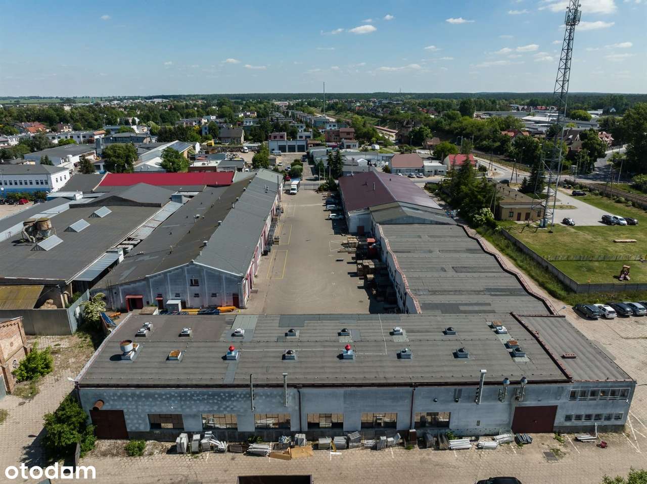 Obiekt produkcyjno - magazynowy z zapleczem.-4
