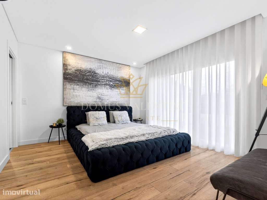 Moradia T4 em Oleiros, Azeitão - Conforto, espaço e tranquilidade!-12