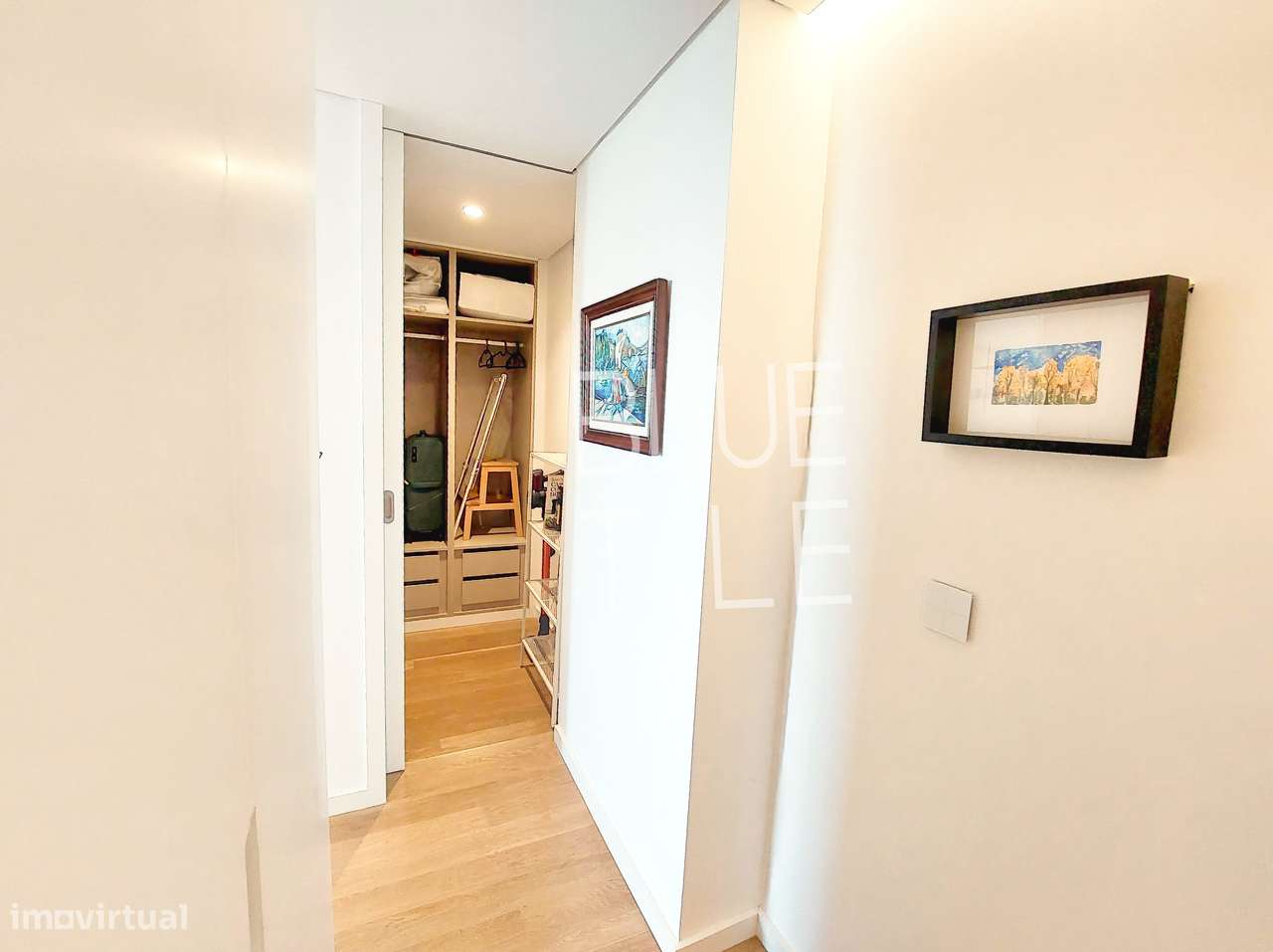 Apartamento T3 – último piso, garagem fechada, primeira linha de praia-32