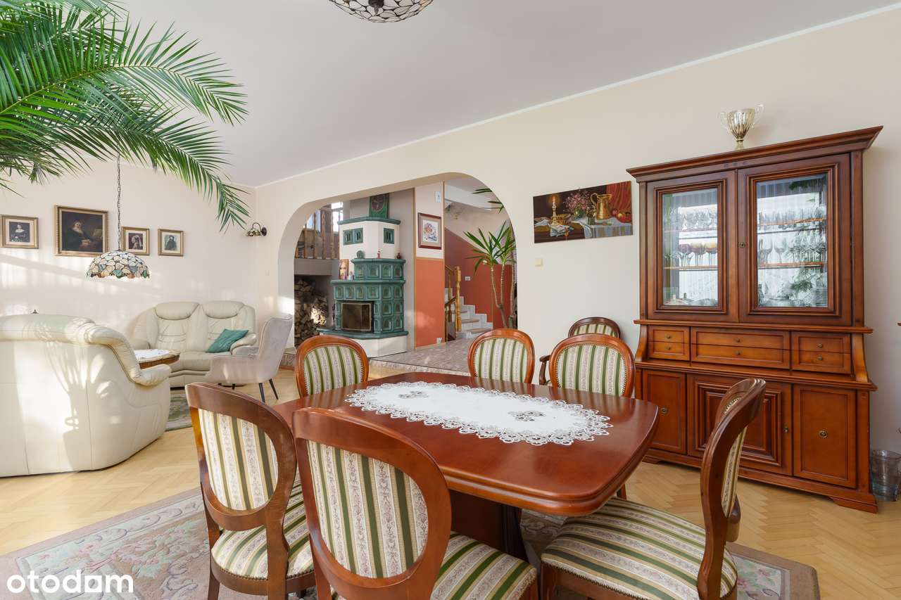 Dom dla rodziny z osobnym mieszkaniem!-2