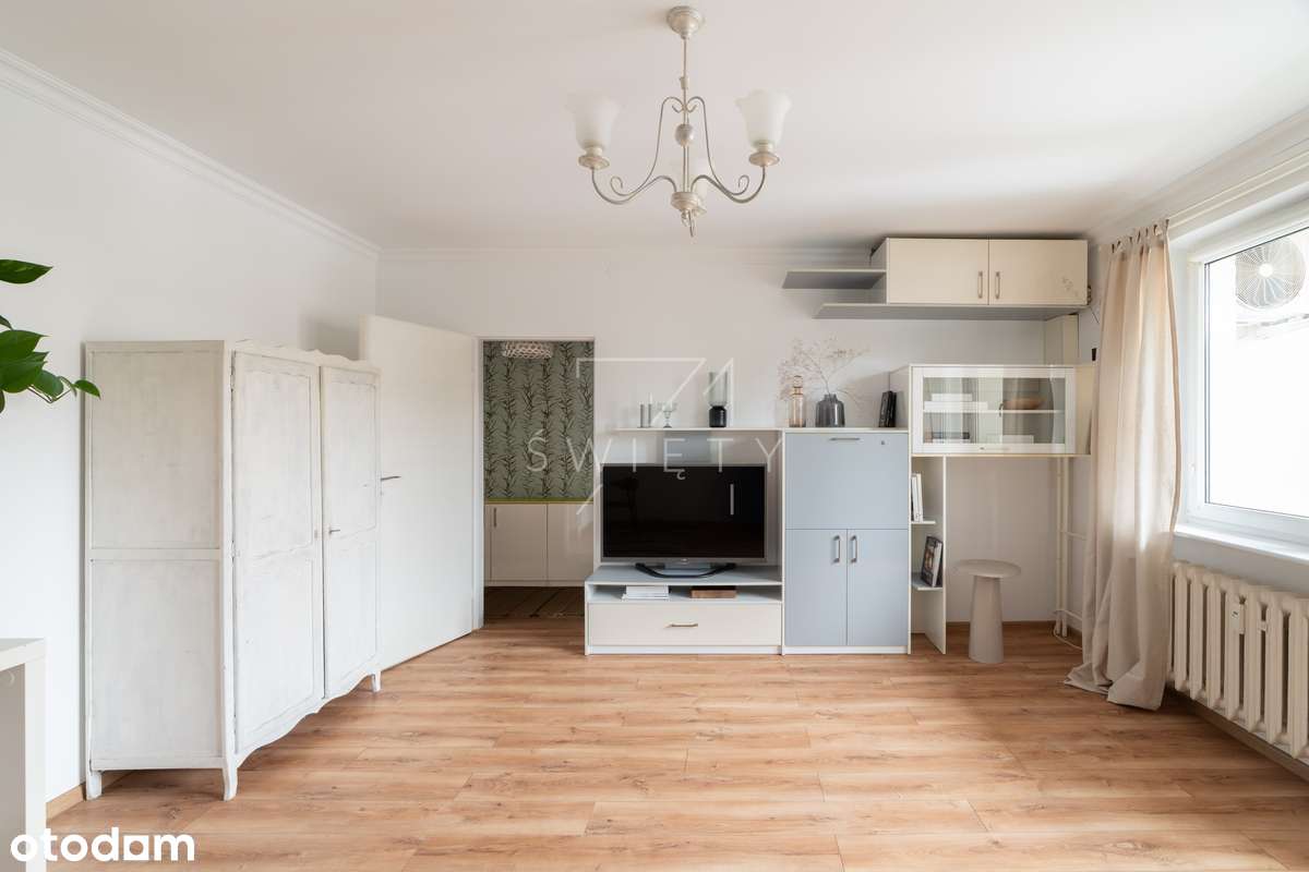 Lokalizacja, w której dobrze się mieszka :) 2 pokoje, loggia-4