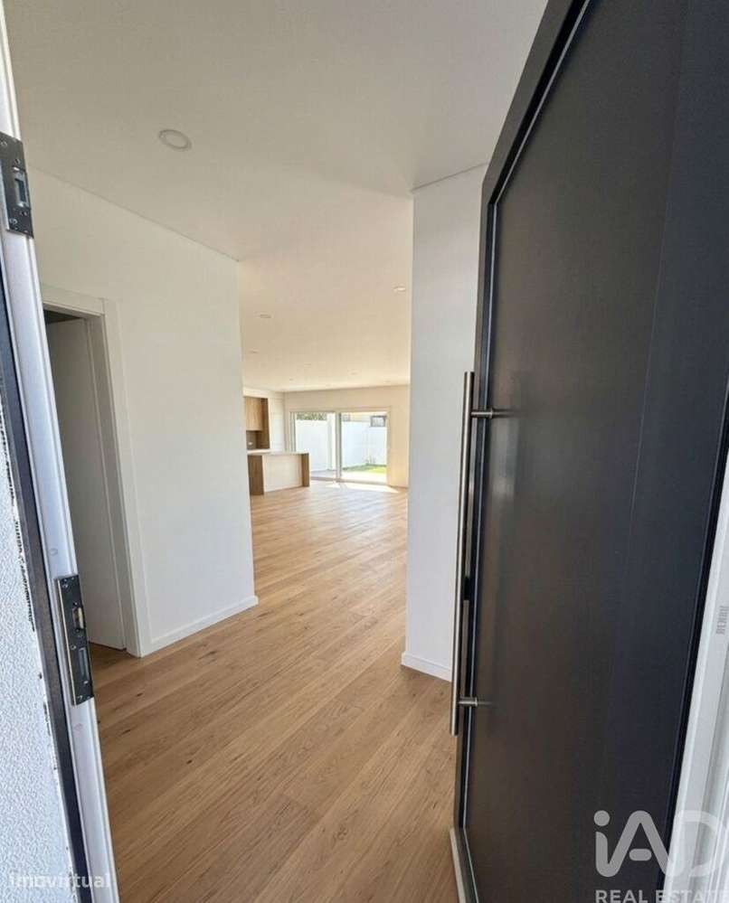 Casa / Villa T4 em Quinta do Conde de 187,00 m2 - Grande imagem: 5/16