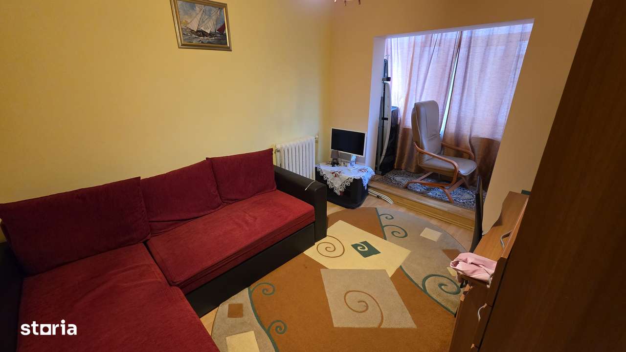 Vand ap cu 3 camere zona Orizont - Posta 4-8