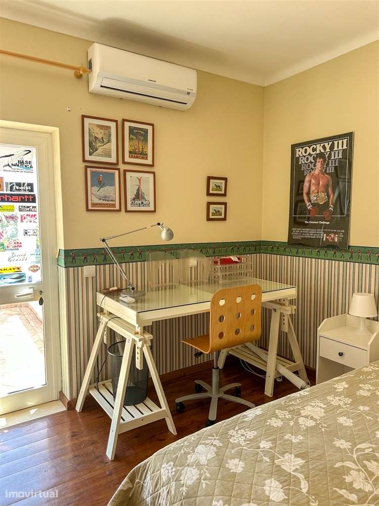 Moradia T5 com piscina e jardim a poucos metros da Praia do Alemão – A-41