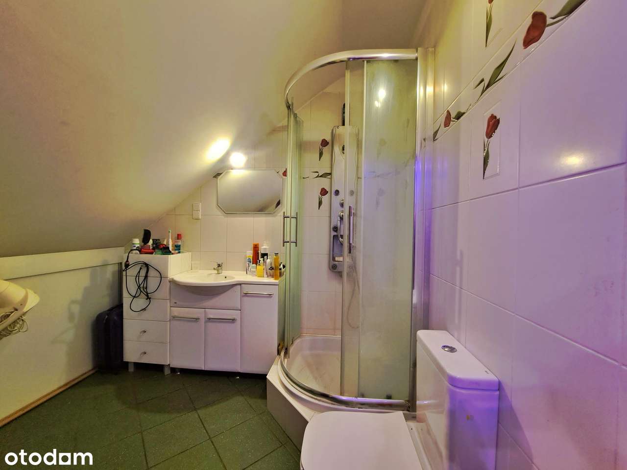 Dom w Radomiu z dużą działką i domkiem gościnnym.-6