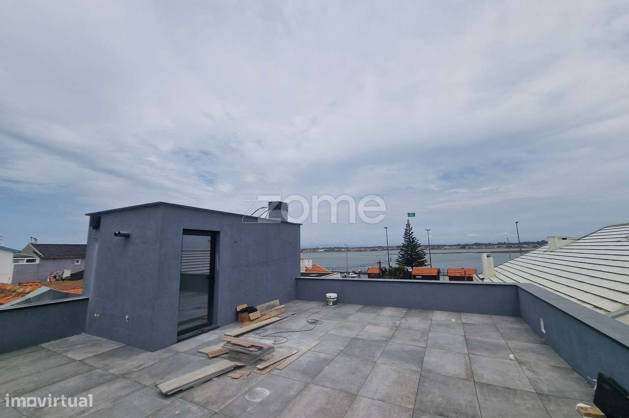 Excelente oportunidade! Prédio com 3 apartamentos na Costa Nova/Ave... - Grande imagem: 2/26