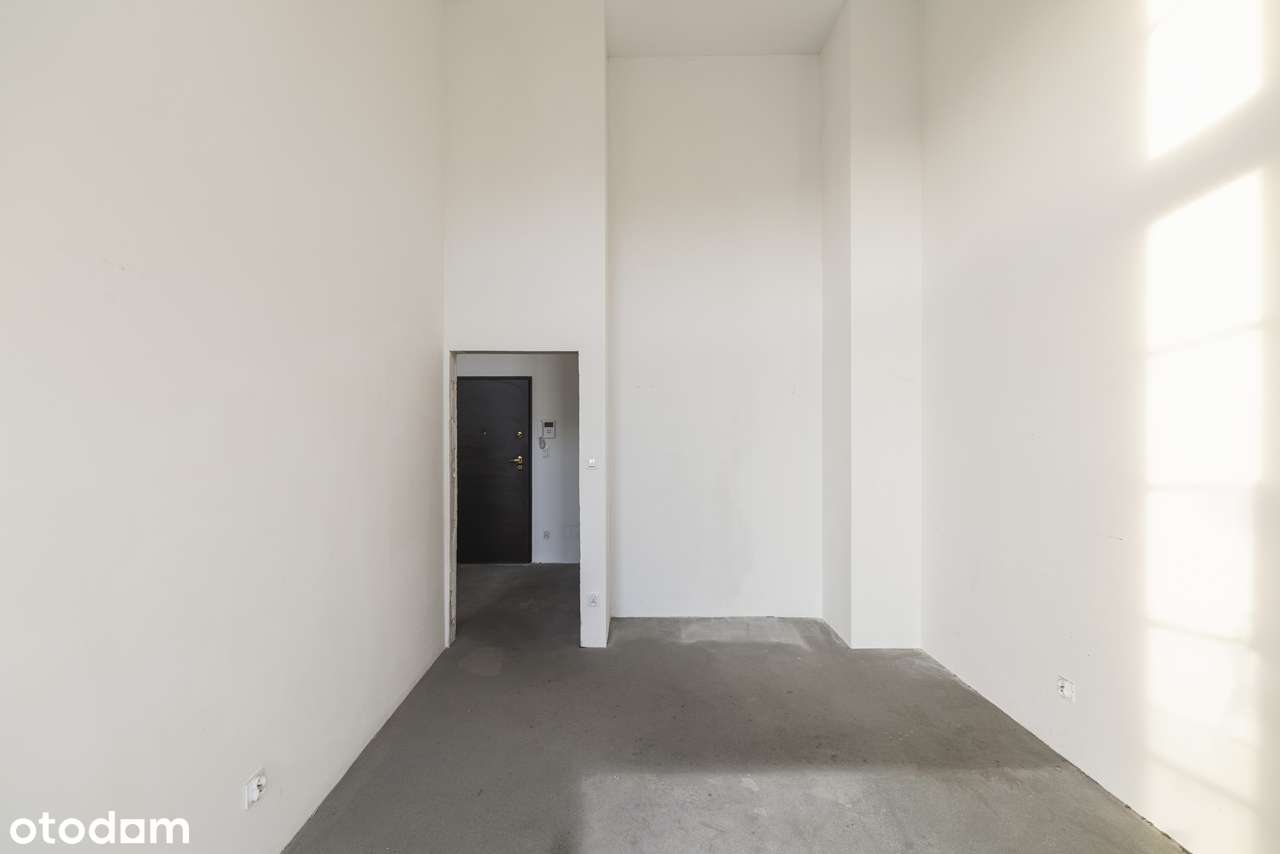 Przy Rynku | Południowe światło | 4,5 m sufit | 3 pokoje | 2 balkony-11