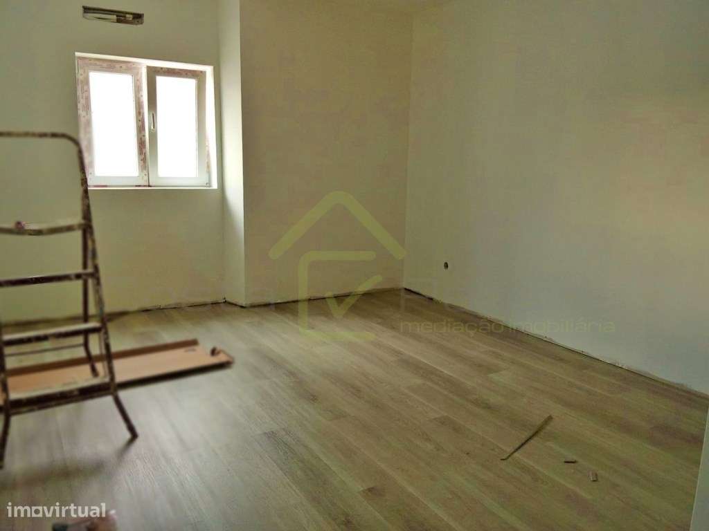 Moradia T3 com espaço exterior-6