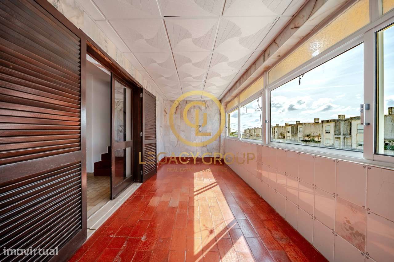 Moradia T2 com Terraço, Garagem e Vista Mar em Albufeira-12