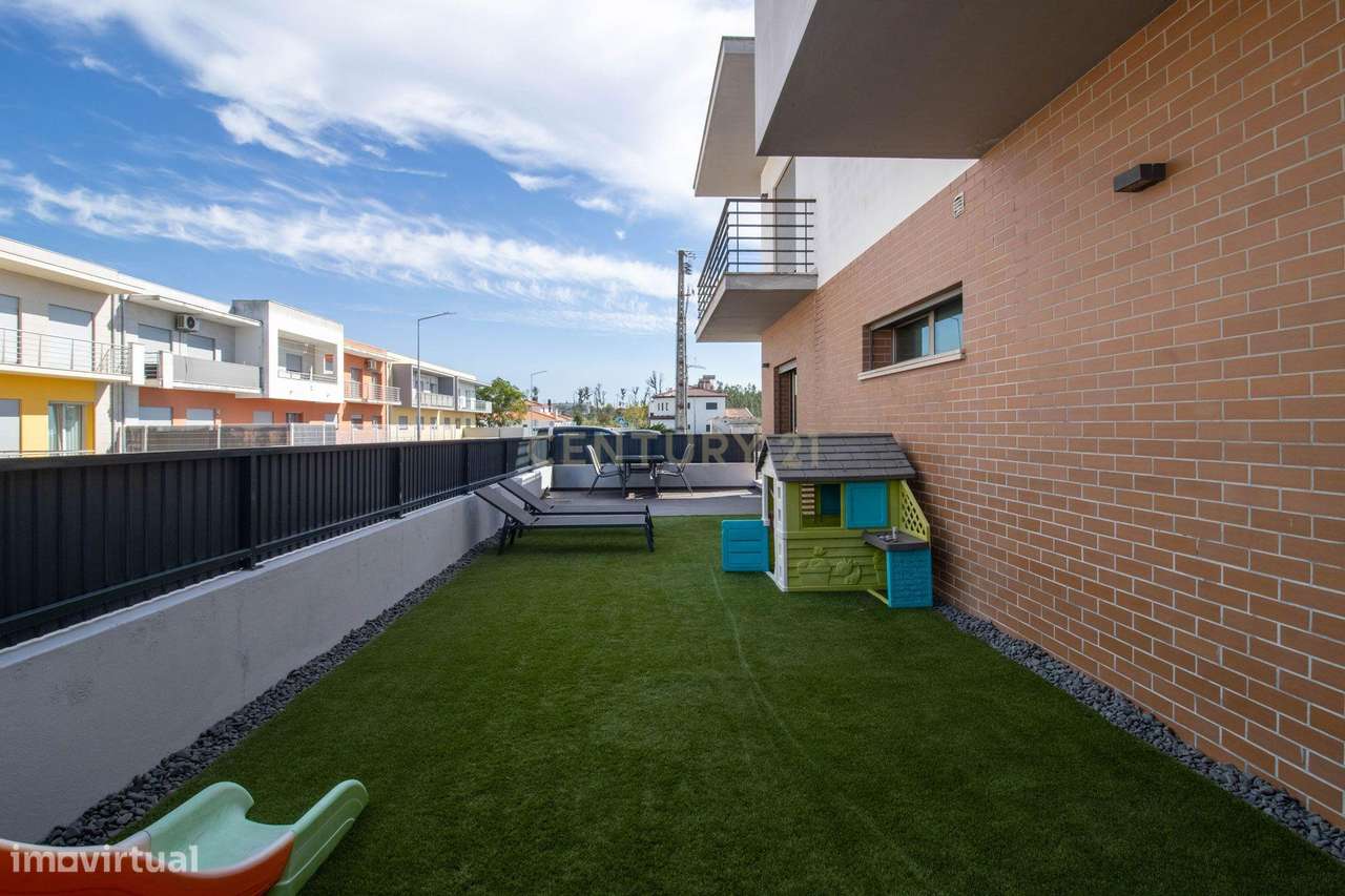 T3 com Terraço de 63 m² e Garagem de 70 m² | Comeira, Marinha Grande-4