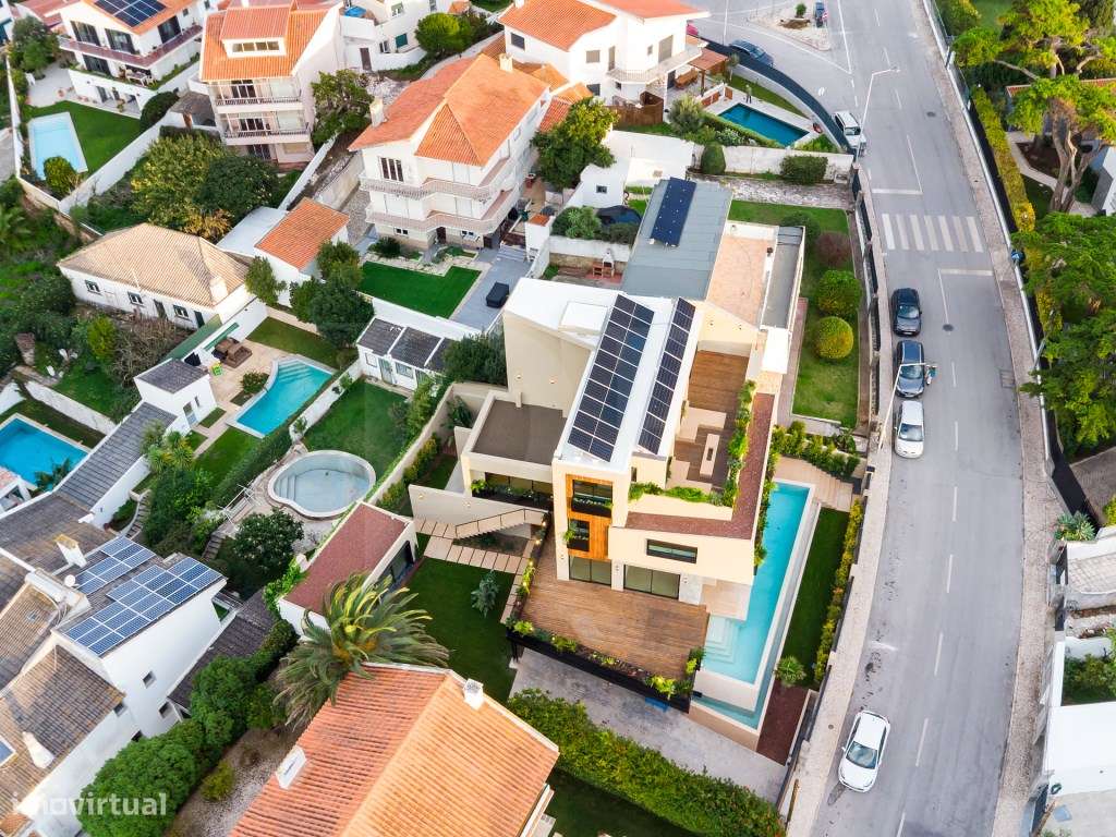 Moradia T5 com acabamentos de luxo e vista panorâmicas sobre a Baia...-46