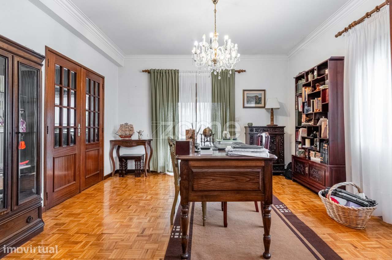 Moradia T4 com Suíte em Nogueira-2