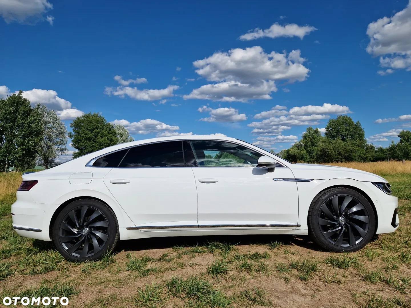 Volkswagen Arteon 2.0 TSI R-Line DSG - 2