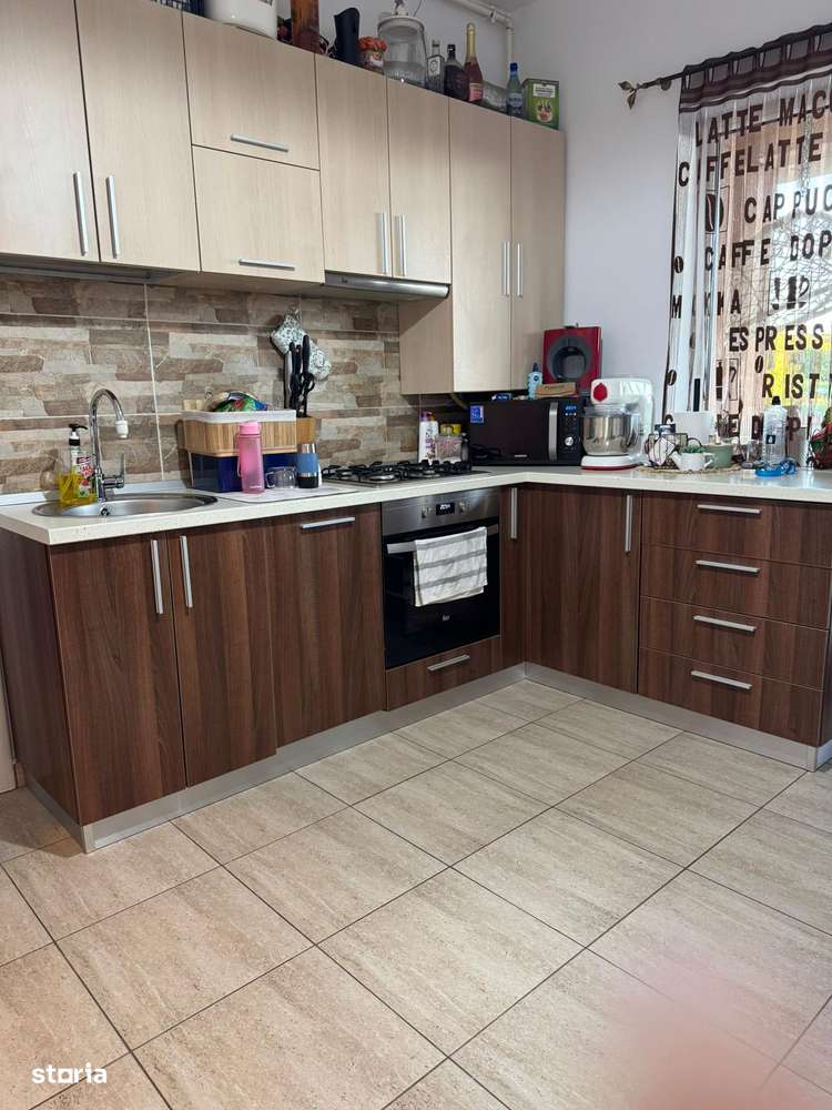 Apartament cu 3 camere situat pe strada Nicolae Beldiceanu - Imagine principală: 5/11