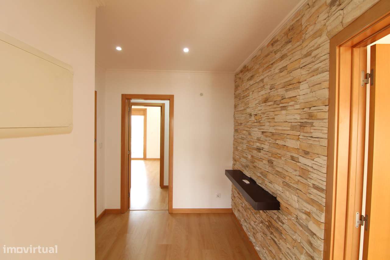 COLINAS DO CRUZEIRO -  T3 com 150 m² e 4 lugares de garagem!-10