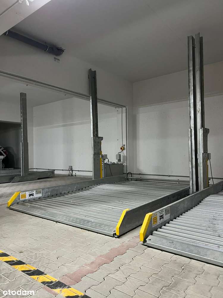 Komfortowe miejsce postojowe na dwa samochody w garażu podziemnym - Pełny obrazek: 3/7