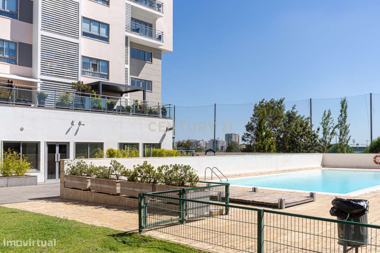 T1 em Condomínio Privado na Quinta dos Barros em Lisboa-13