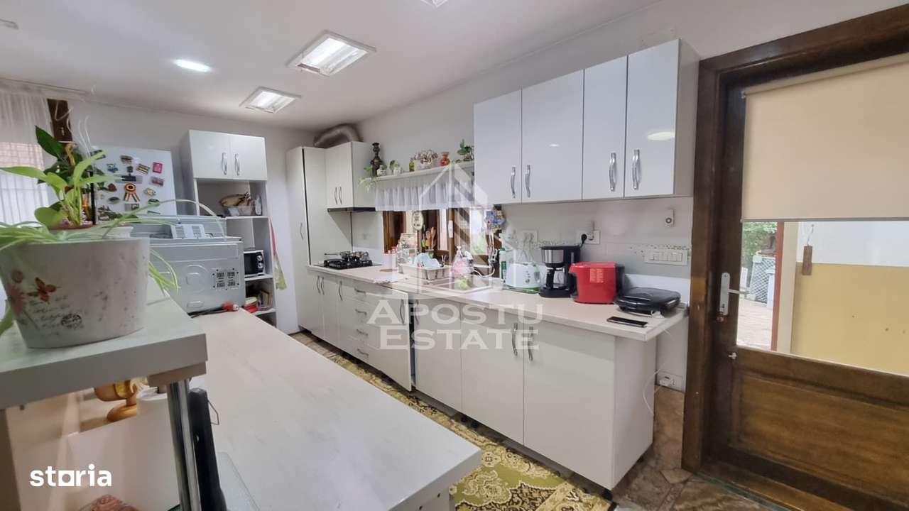 Casa individuala, teren generos, oportunitate de investitie - Imagine principală: 3/18