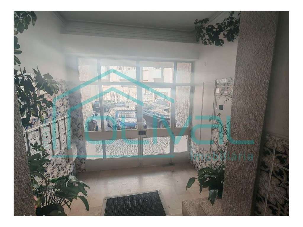 Apartamento T2 em Odivelas-15