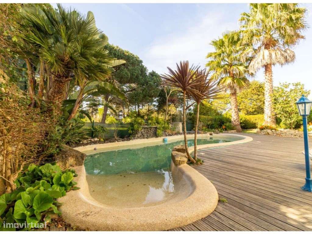 Moradia T4 com Piscina e Jardim nas margens da Lagoa-0