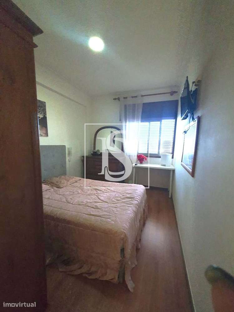 Apartamento T2 + 3 Azurém-14