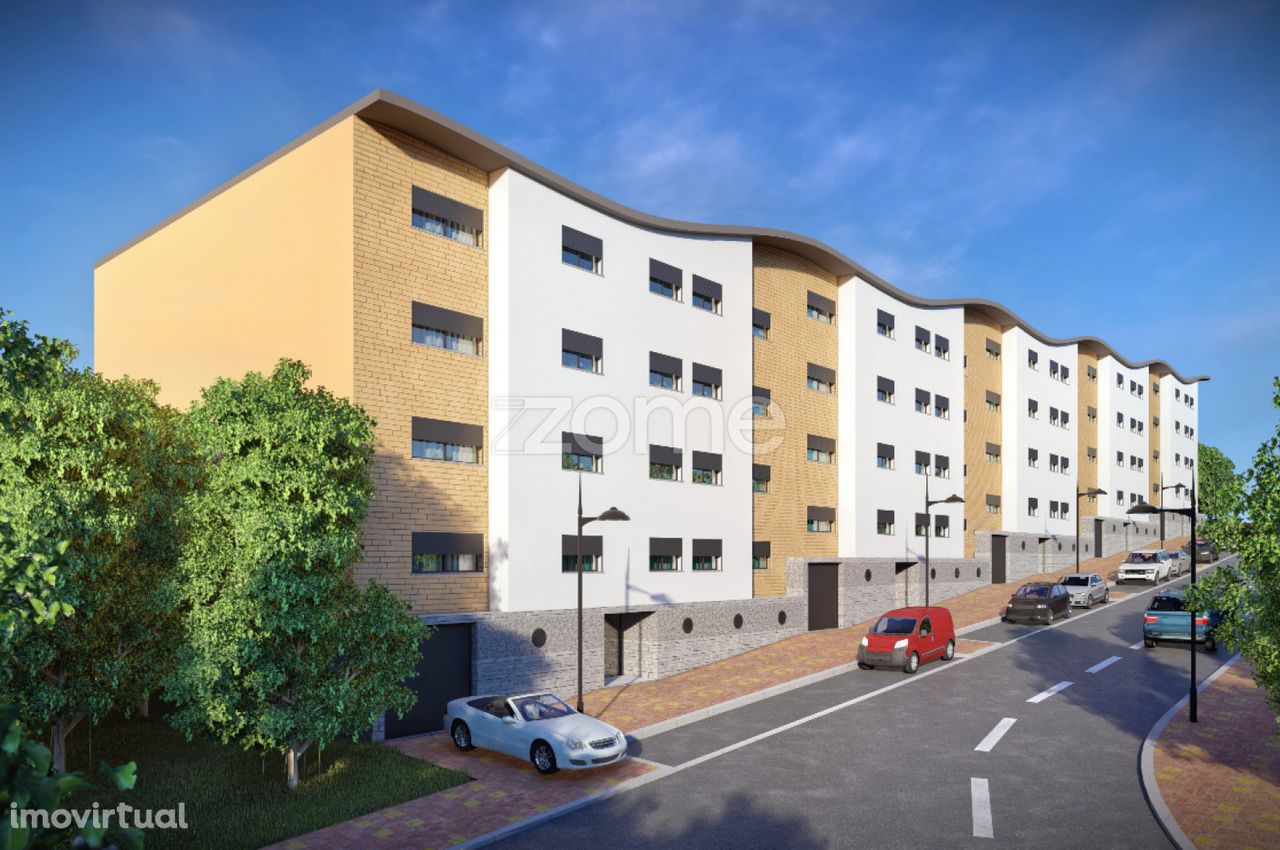 Apartamento T2 com varanda e box na Qtª do Inquisidor em Loures