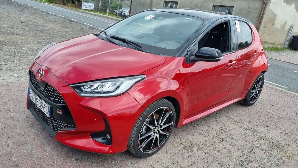 Toyota Yaris IV 130 1.5 VVT-i GR SPORT 2025