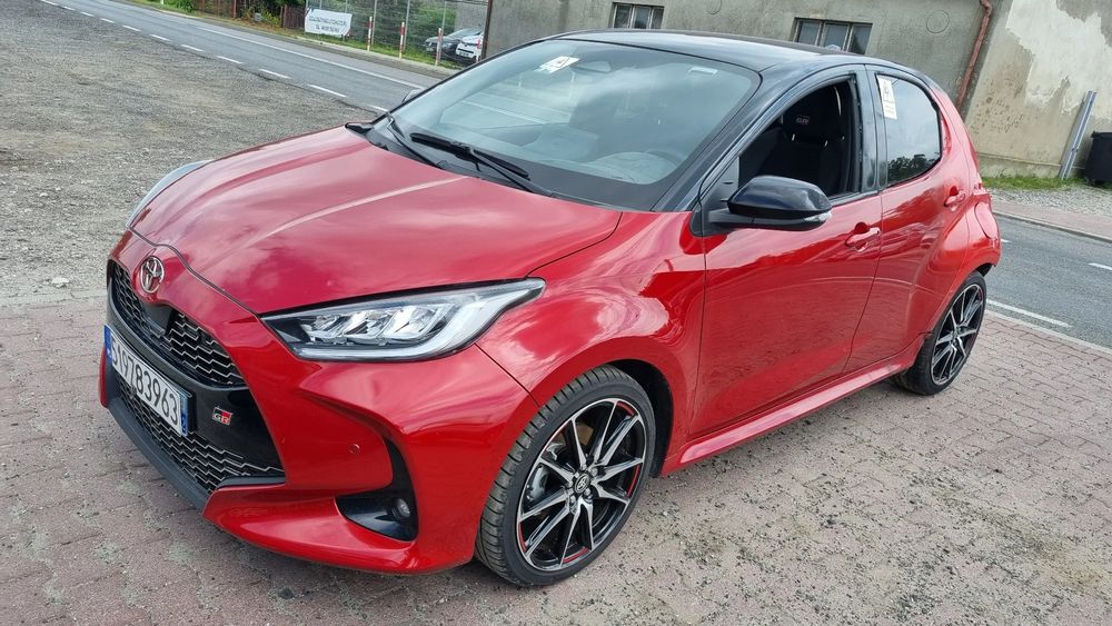 Toyota Yaris IV 130 1.5 VVT-i GR SPORT 2025