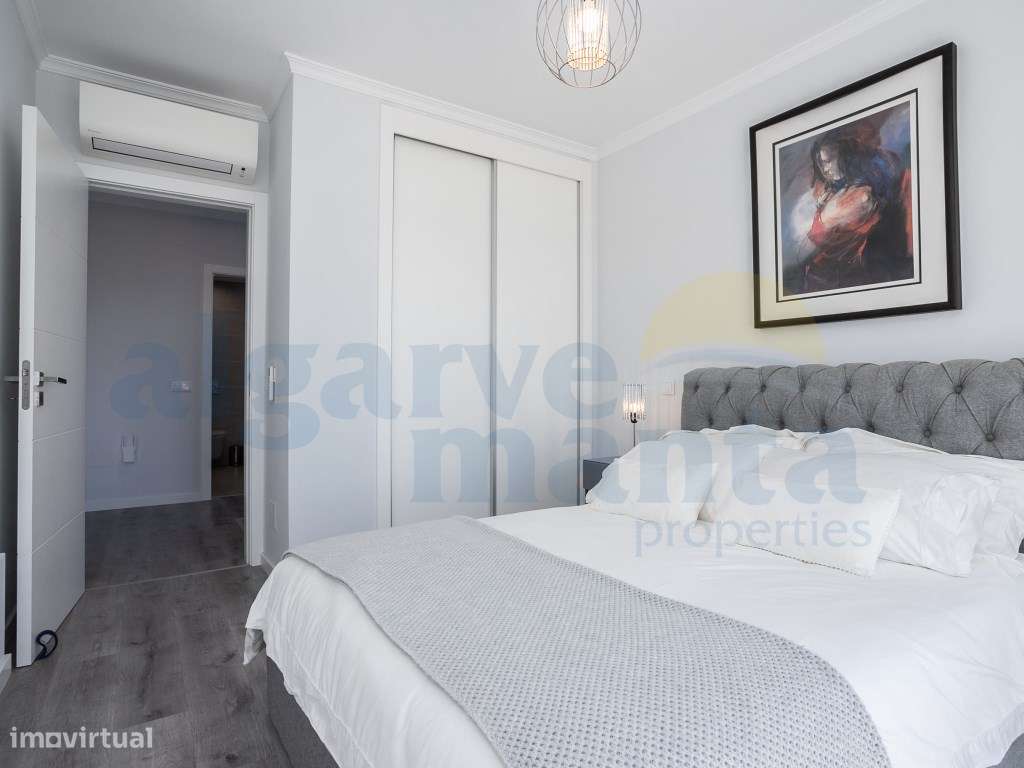 EXCLUSIVO! Moradia T3 Moderna com Piscina Privada no coração de Vil...-56