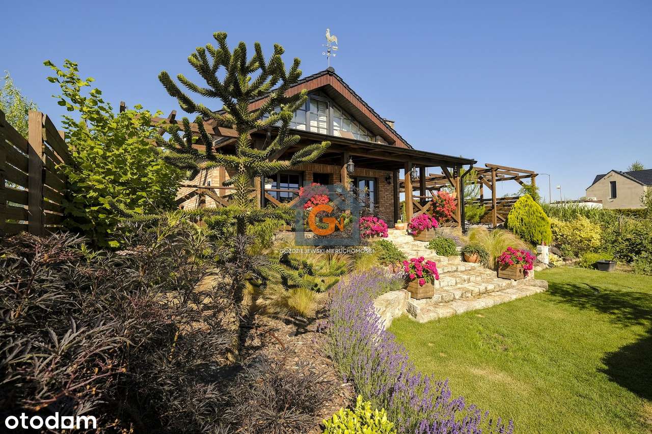 Dom nad jeziorem w Spalona z unikalnym klimatem wiejskiej chaty-12