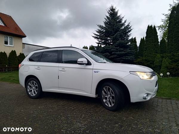 Mitsubishi Outlander - 6