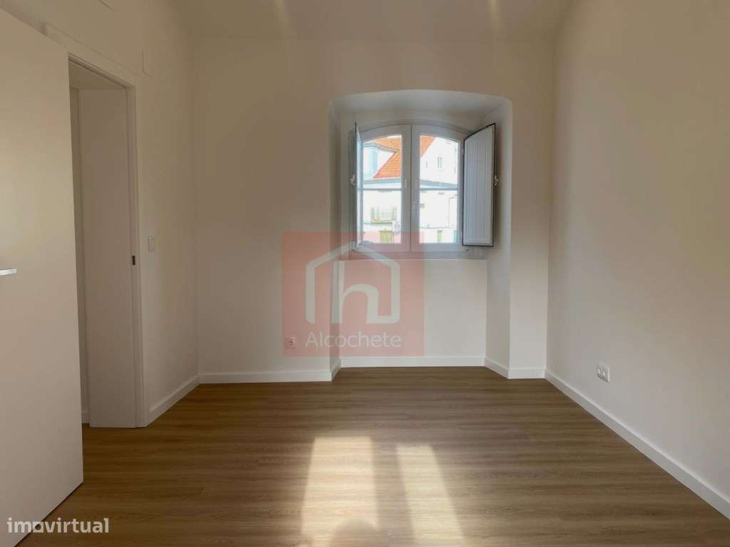 Apartamento duplex T2+2 com terraço no centro histórico Alcochete-17