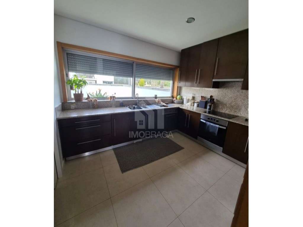 Moradia Geminada T3 + Escritório com Piscina Aquecida a 50 Metros d...-11